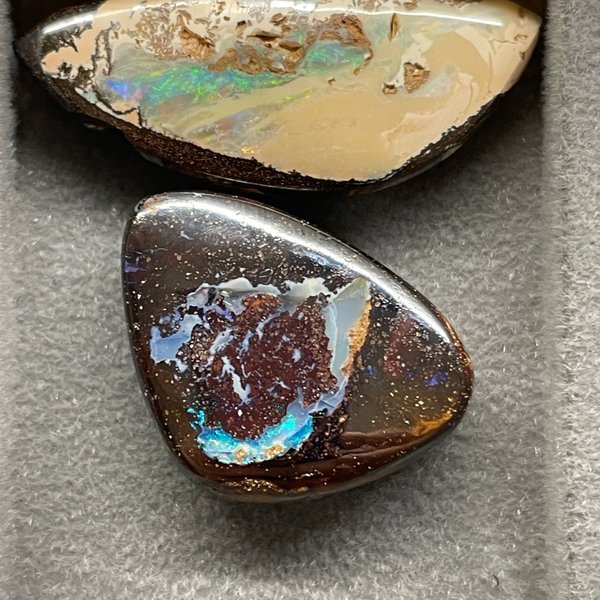 Large Opal (5-10 grams)